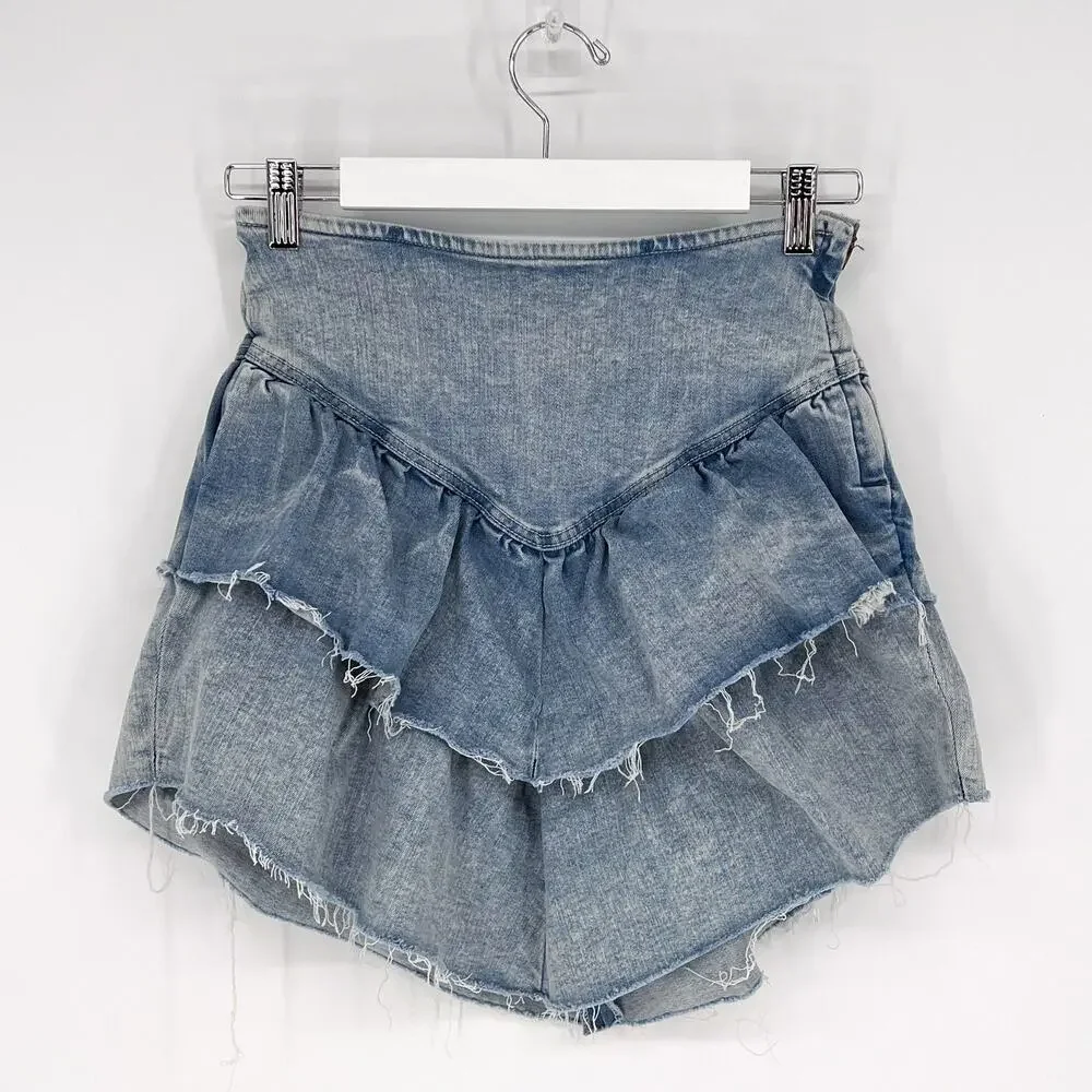 MOTHER The Ruffle Raw Edge Mini Skirt Action Shot Women’s Size 27 Denim